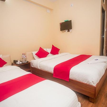Hotel Dream Light Pokhara Esterno foto