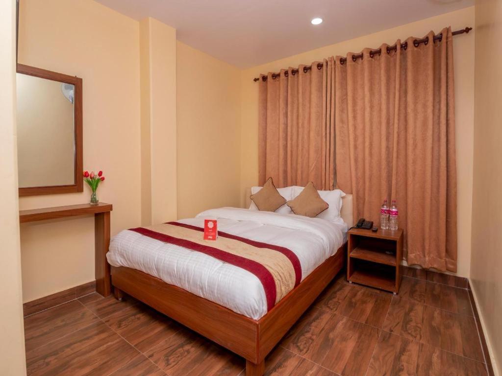 Hotel Dream Light Pokhara Esterno foto